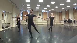 картинка: Спбгик. Гос классический танец. Прыжки. 2019