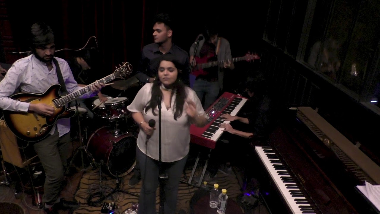 Precious - Eshaan & Priyana - Live at The Pianoman.