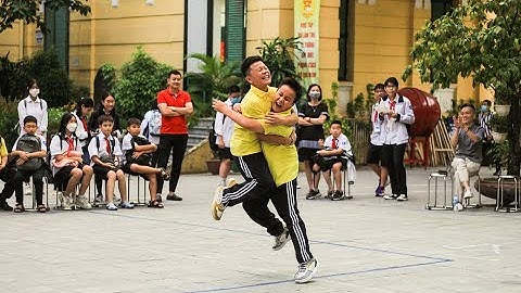 EP 1 : Sau những giờ học căng thẳng thì các bạn nhỏ làm gì? Games hay là....Basket Ball !!