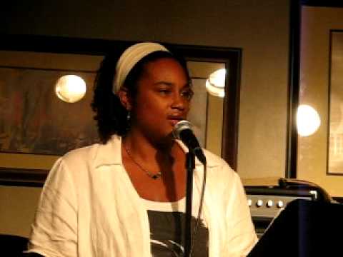 kimberly-adair-singing-funny-valentine-at-temptations-jazz-club