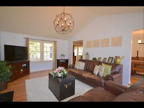 4 Spicebush Circle, Litchfield, NH home video tour