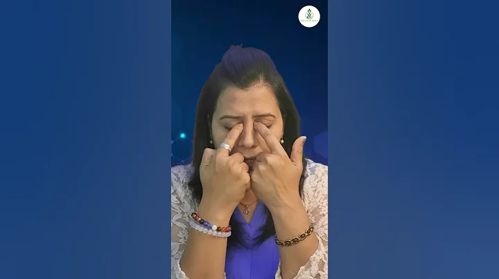 Eye Floaters? Try This Gentle Acupressure 👆