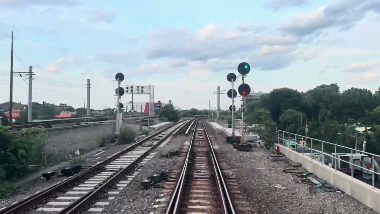 LIRR - M3 Front Window Ride Onboard Train 1072 from Penn Station To Ronkonkoma