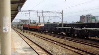 2014.10.23.TRA7502次@新貨 7502次逆牽R175+無火E327 新貨開車
