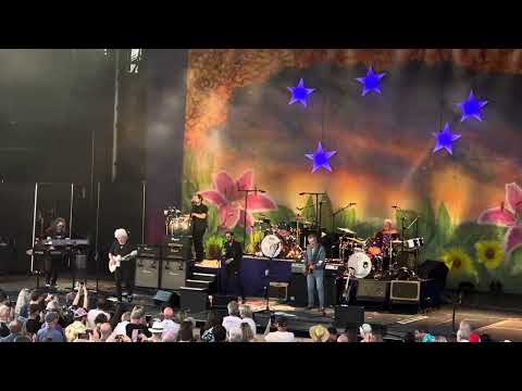 Ringo Starr Performs