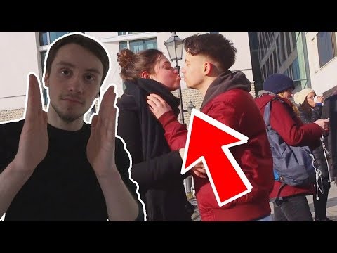 KISSING PRANK!!💋😍Youtuber Edition🎬(reaction) Snape TV