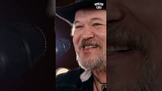 Video thumbnail of "Travis Tritt singing “Good Ol’ Boys” from The Dukes Of Hazzard TV show!"