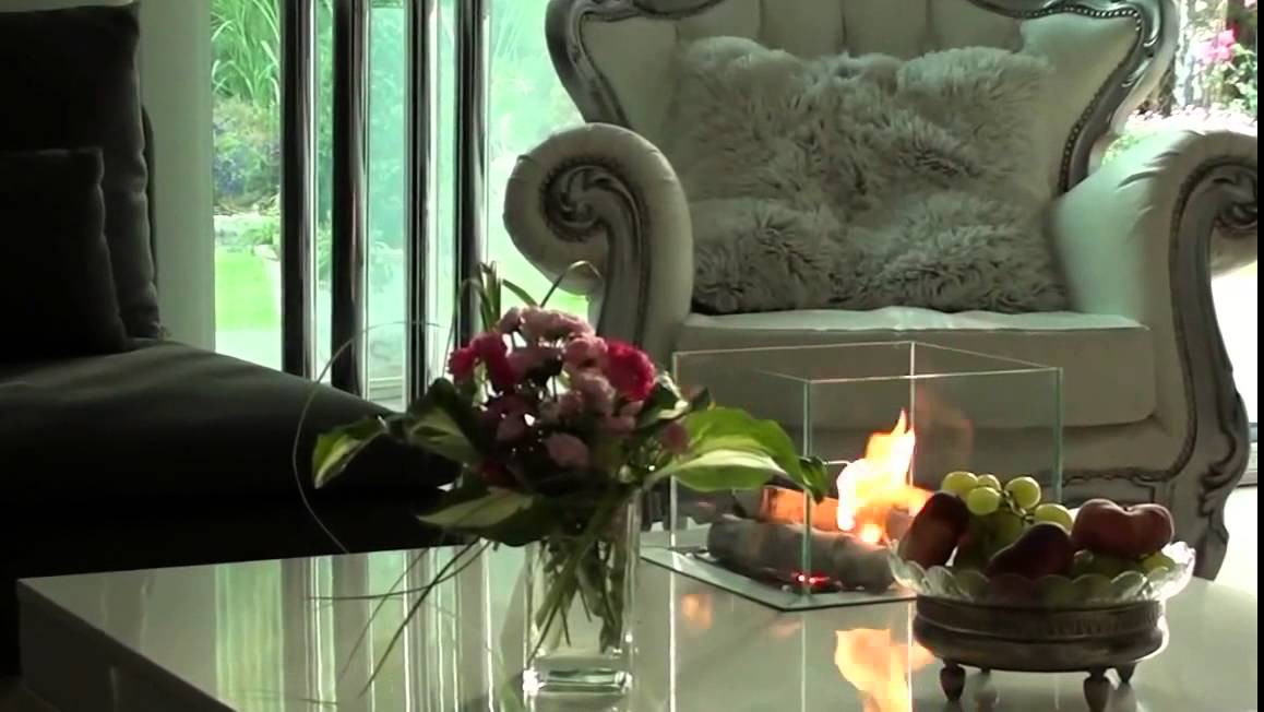 DEMONSTRATION DE LA CHEMINEE DE TABLE AU BIO ETHANOL MODELE HEKLA