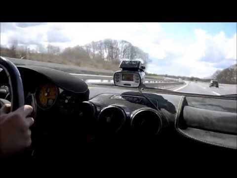 ferrari-430-scuderia-300-km/h-on-german-autobahn