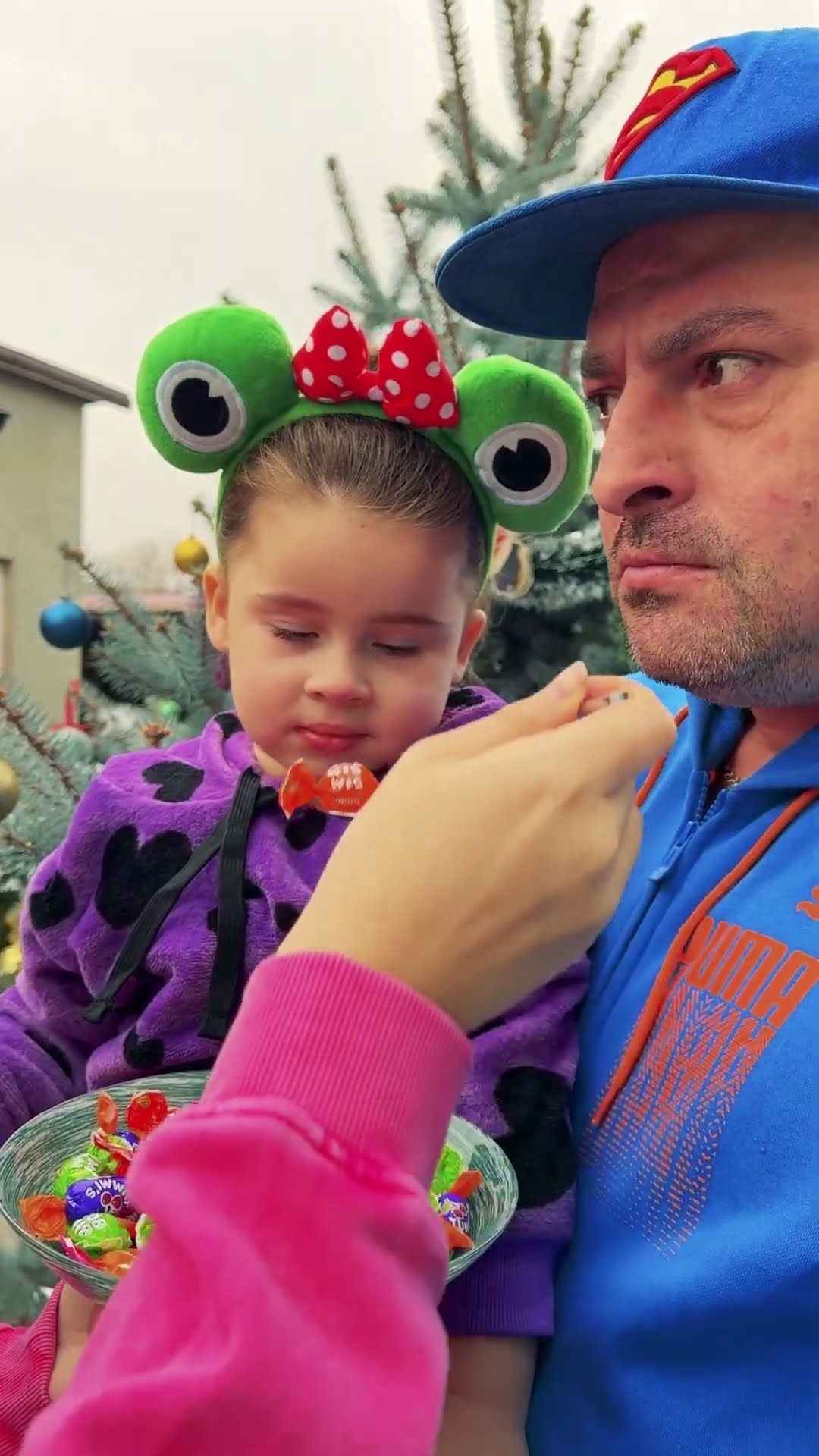 comedy: ?dad doesn't want to eat candy?❤️?