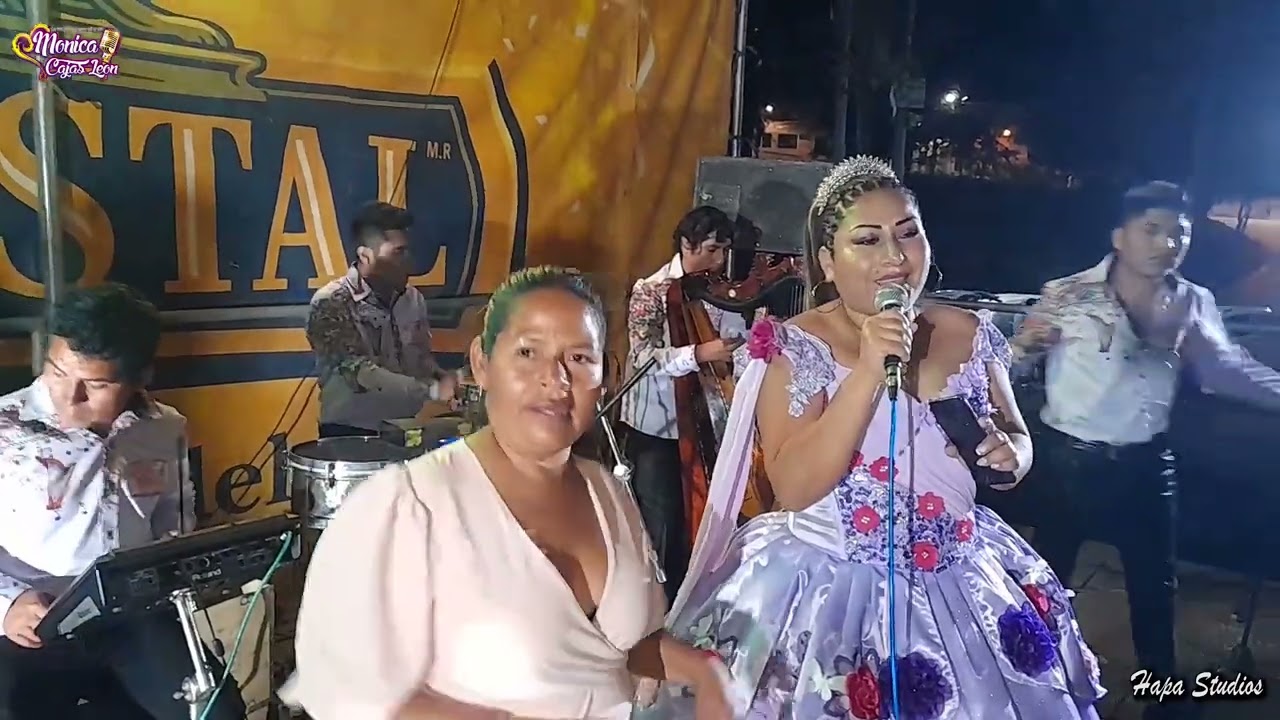 MIX FLOR PILEÑA - MONICA CAJAS EN VIVO 2023 / D.R./ HAPA STUDIOS