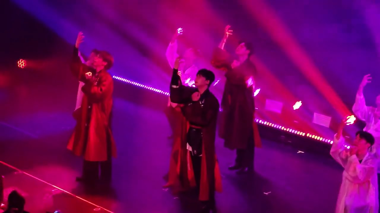 250801 ONEUS WORLD TOUR H_OUR, US in New York  - Your Idol (Saja Boys) Cover