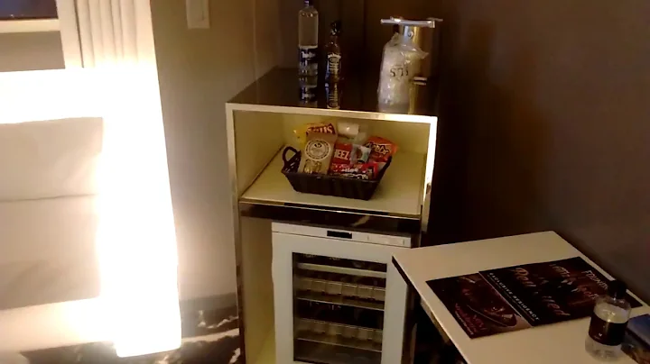 SLS Las Vegas: Story Tower King room tour