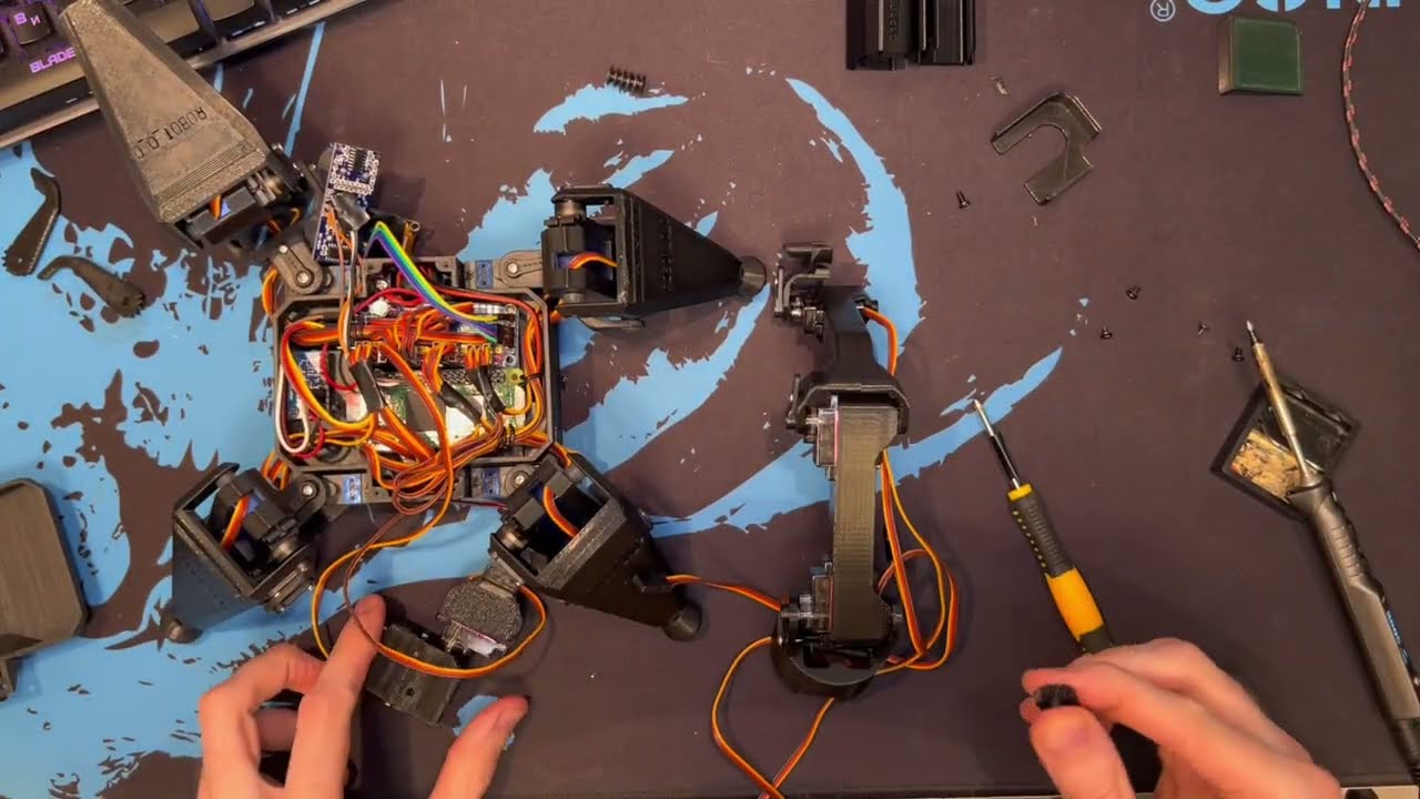 Raspberry PI Robot. 3D printed ROBOT ARM. Part 1. Assembling.