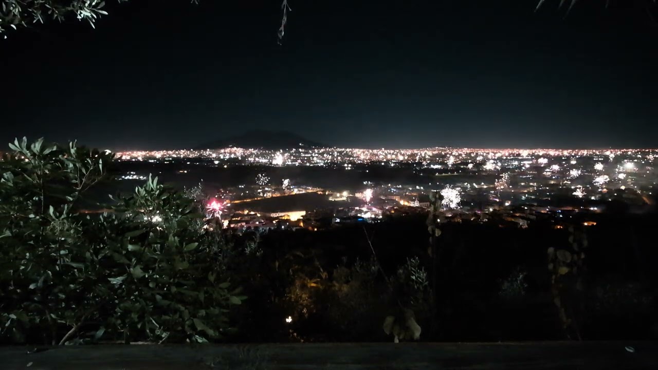 NAPOLI CAPODANNO 2026 - Spettacolo Pirotecnico Mezzanotte