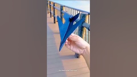 paper airplane ✈️