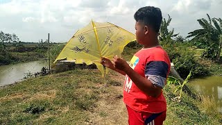 5000, Layangan plastik kuning