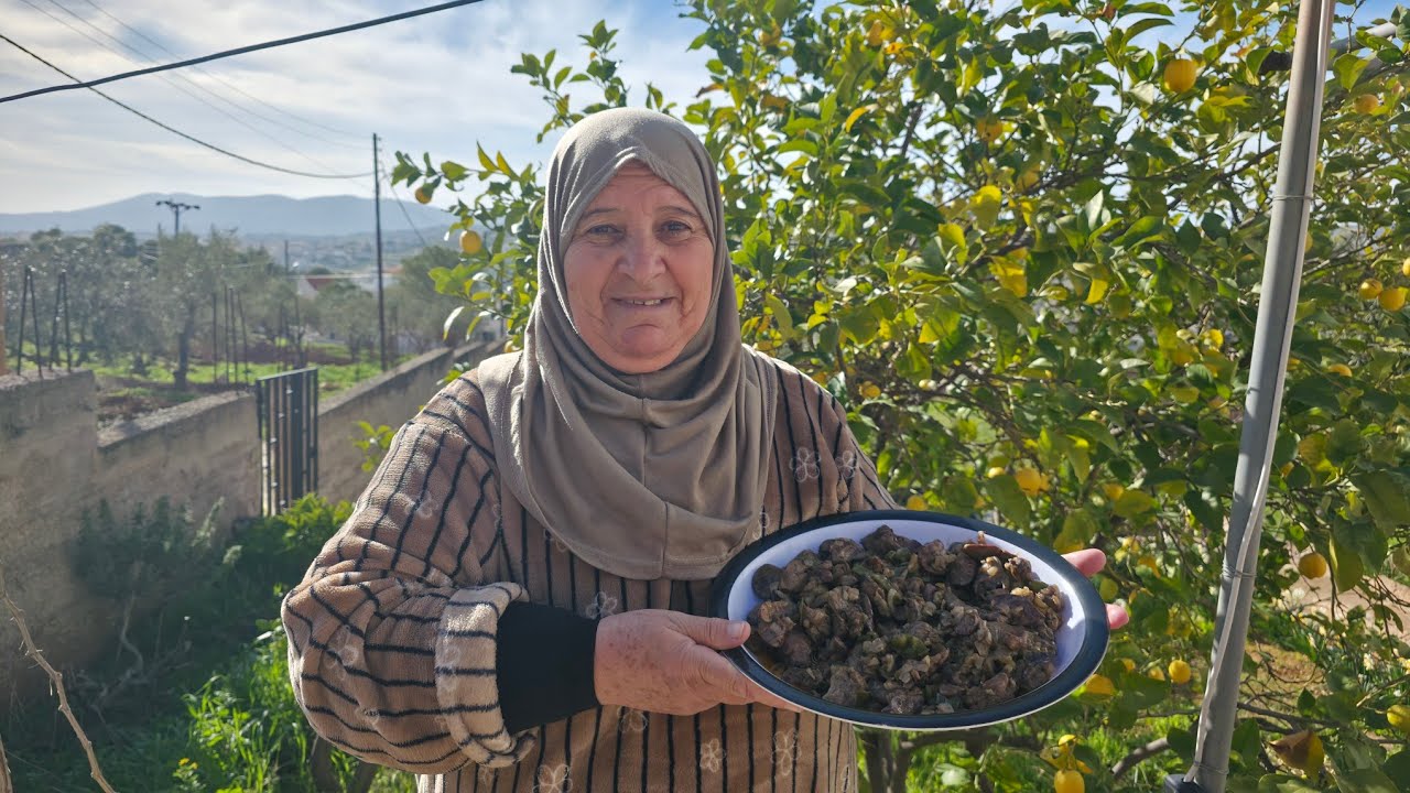 مشتريات اليوم🛒 وعملت قلاية كبدة مع بصل بتشهي😋😘 وتغدينا بالخارج🏕 بهالاجواء الربيعية المشمسة🌞