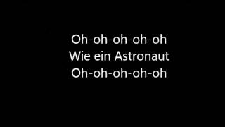 Video voorbeeld van "Sido feat. Andreas Bourani - Astronaut (lyrics)"