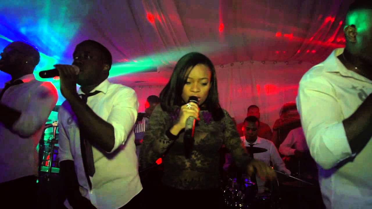 Dreams - Calculator Ft. GG (Live @ Bananas)