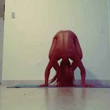 #nakedyoga  and flexibility : namaste