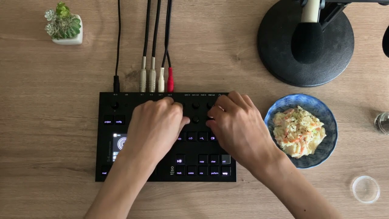 Black Pepper Mill - Noise and a little drone