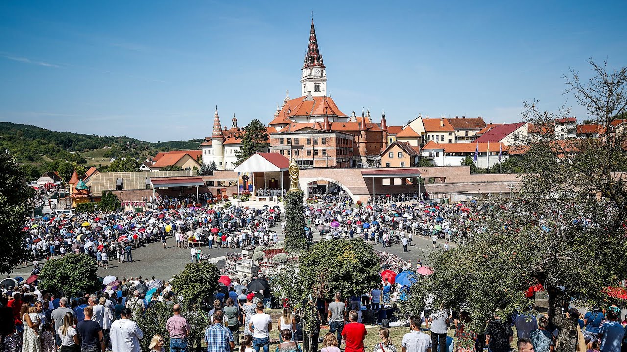 Bozanić predvodio misu u Mariji Bistrici, pozvao na obranu obitelji