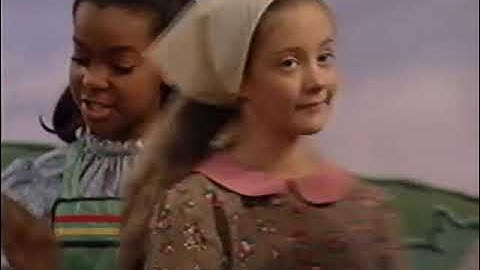 Super Singing Circus Credits Comparison (Screener vs. Final Version) (V2) (2000 Version) Part 39