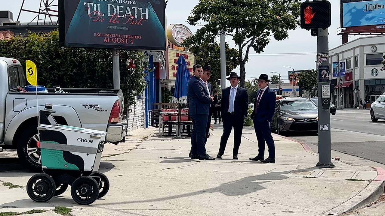 Following a Serve Robotics Delivery Robot - BZTV episode 33