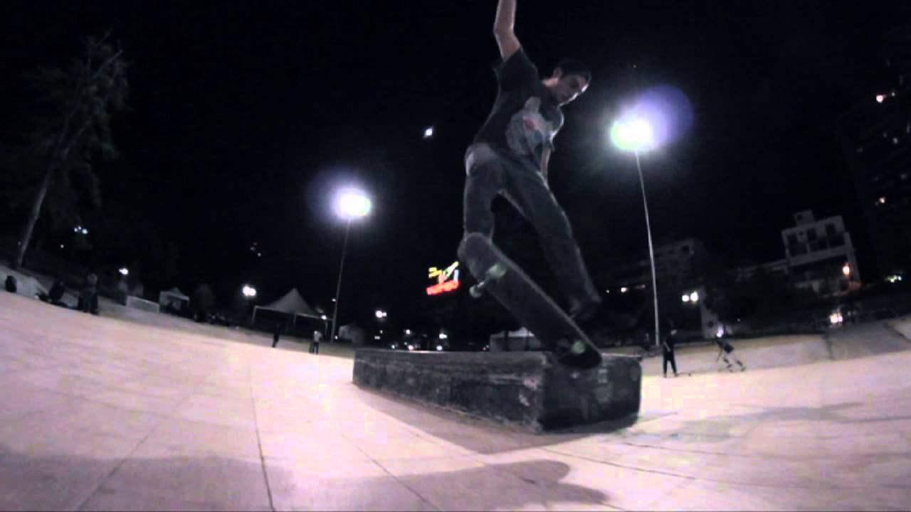 Gato Linares / Fosil Skateboards / BustaNigth