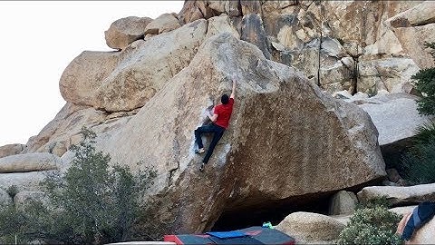 Joshua Tree Bouldering: Scatterbrain V6***
