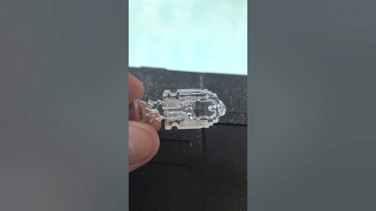 Как снять пластиковую пломбу