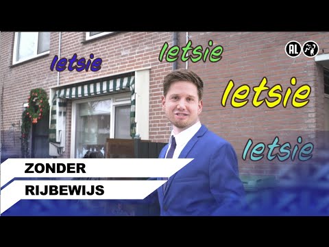 Zonder rijbewijs op de scooter | Even Tot Hier | Seizoen 8