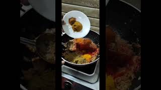 village style puri bhaji|potato curry|spicy potato grevy|बटाट्याची रस्सा भाजी|potato kurma#shorts
