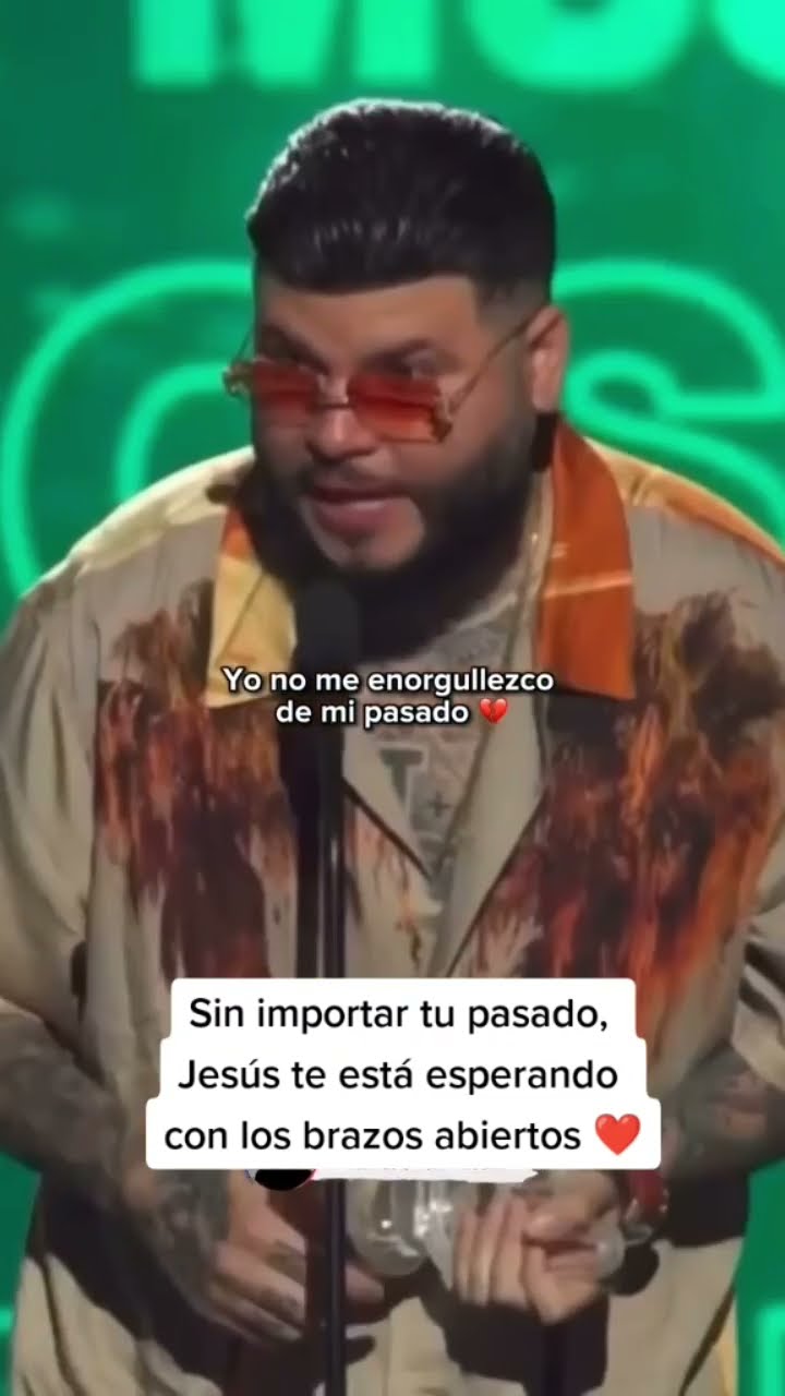 NO ES ANDAR LA BIBLIA BAJO EL BRAZO, ES AMAR AL PRÓJIMO COMO A TI MISMO ✝️❤️