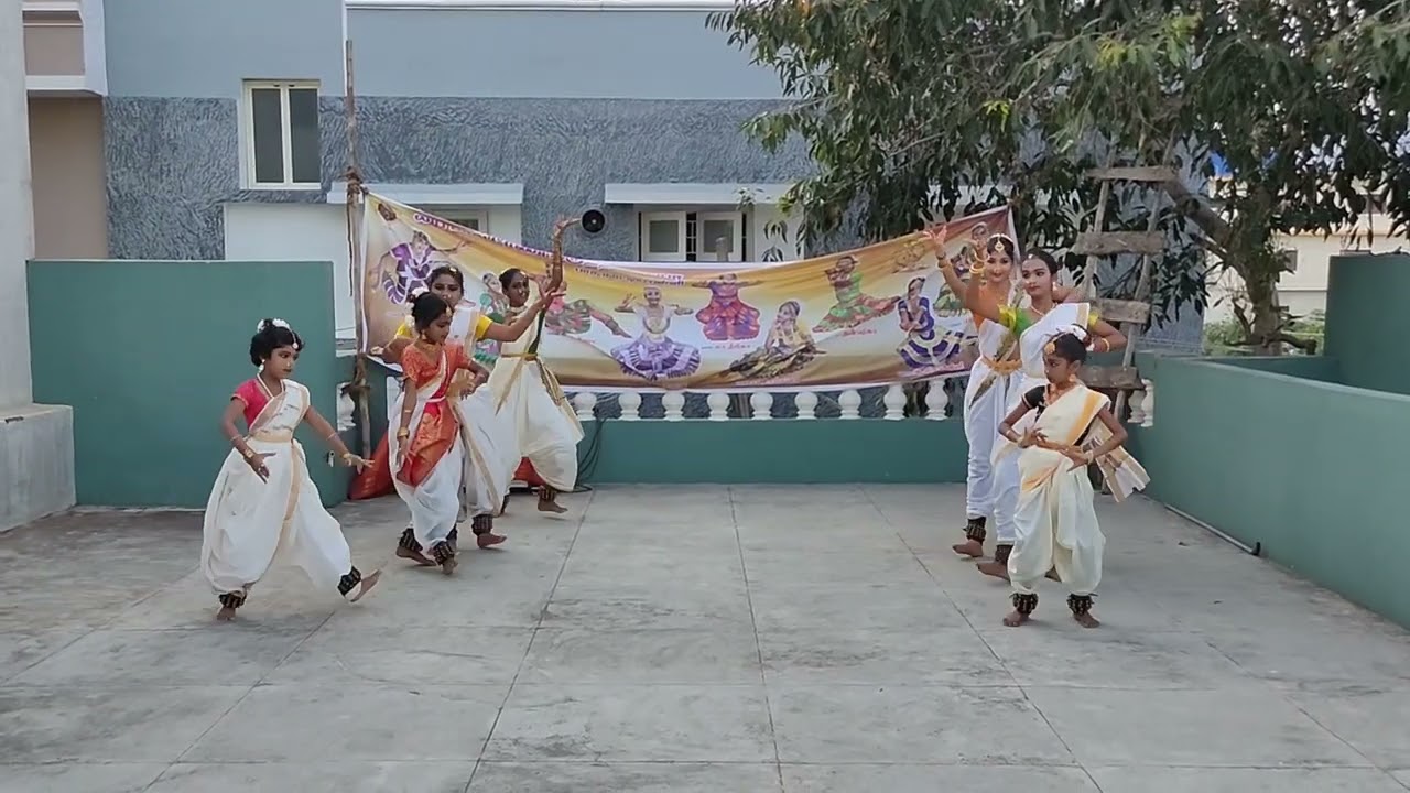 ✨laya bava renu niruthiyalaya🤩 dance school🥰 Classical dance Ilaya bharatham yelugave (dance cover)💞