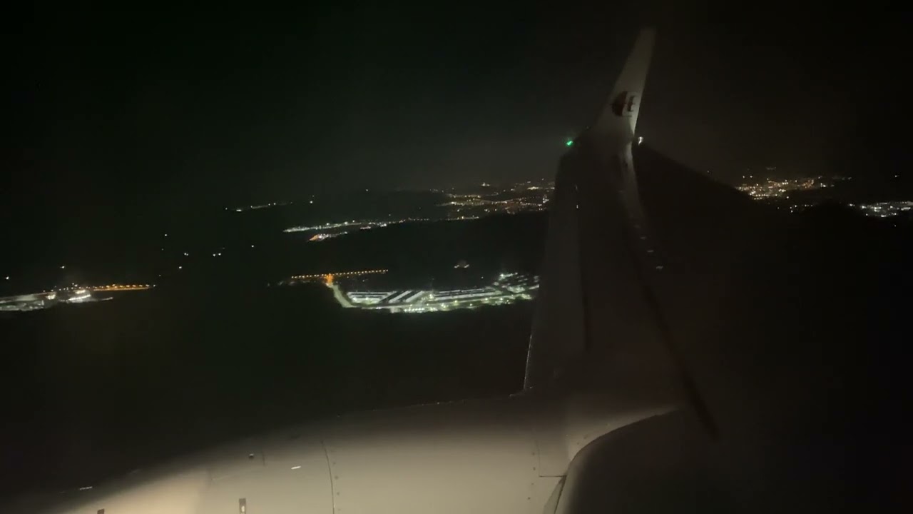 [30/11/2025] Malaysia Airlines - Boeing 737-8H6 (WL) Landing at Kuala Lumpur International Airport
