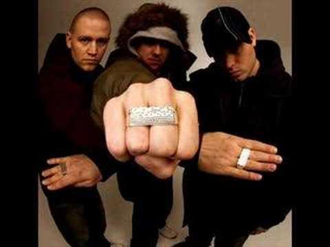 Hilltop Hoods - The Blue Blooded