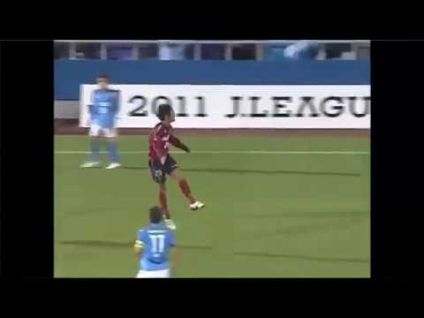 58 მეტრიდან თავით გატანილი გოლი