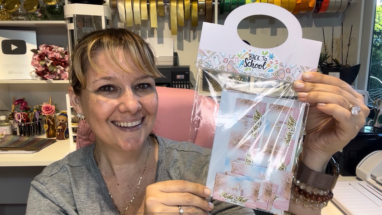 Etiquetas escolares montando do zero!