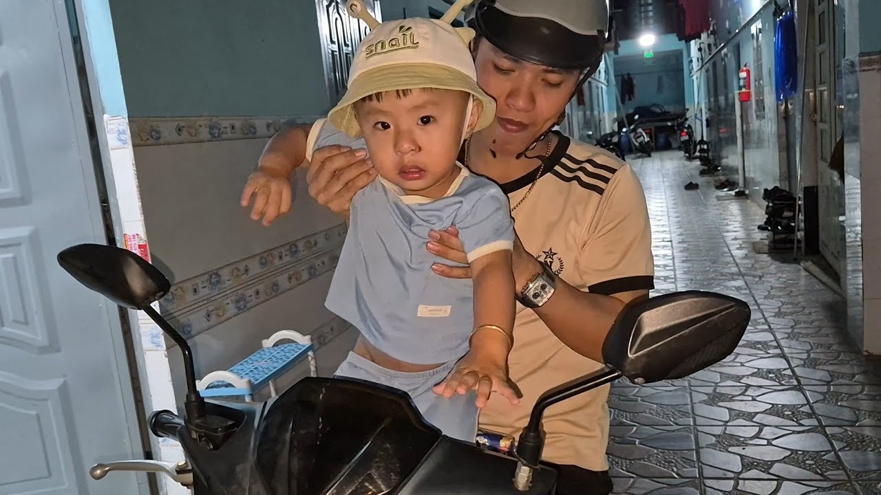 Phở Khóc Um Sùm Đòi Đi Theo Cha Khi Thấy Cha Dẫn Xe Ra #daotuyenvlog 