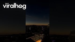 Total Eclipse Brings Midday Sunset To Montreal || Viralhog