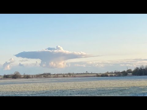 Video: Kaliningrad Skolegutt Fotograferte En UFO - Alternativt Syn