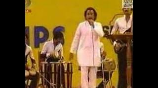 KISHORE KUMAR LIVE-MERE SAPNO KI RANI