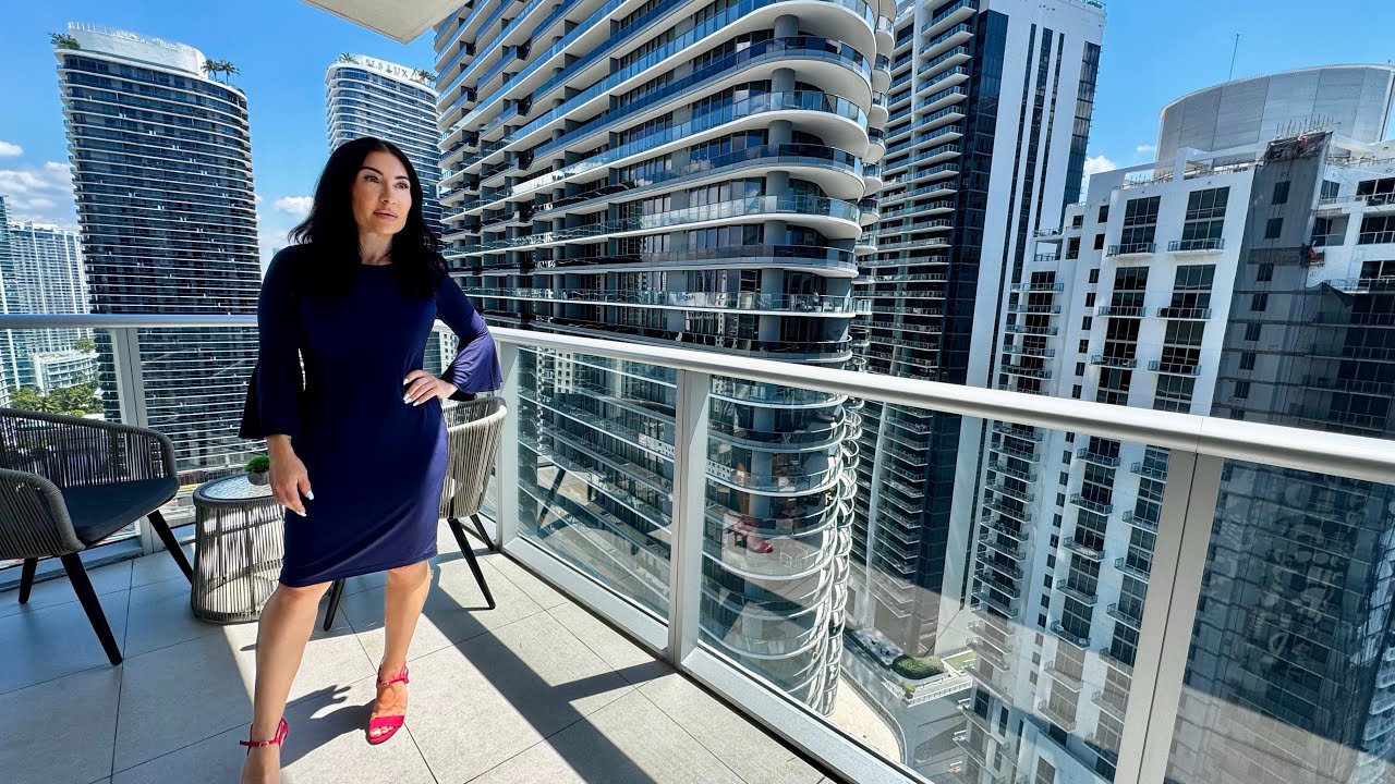 Selling Miami 🖤 Brickell Modern Luxury Interior Design Furnished Condo For Sale At Just $749K!