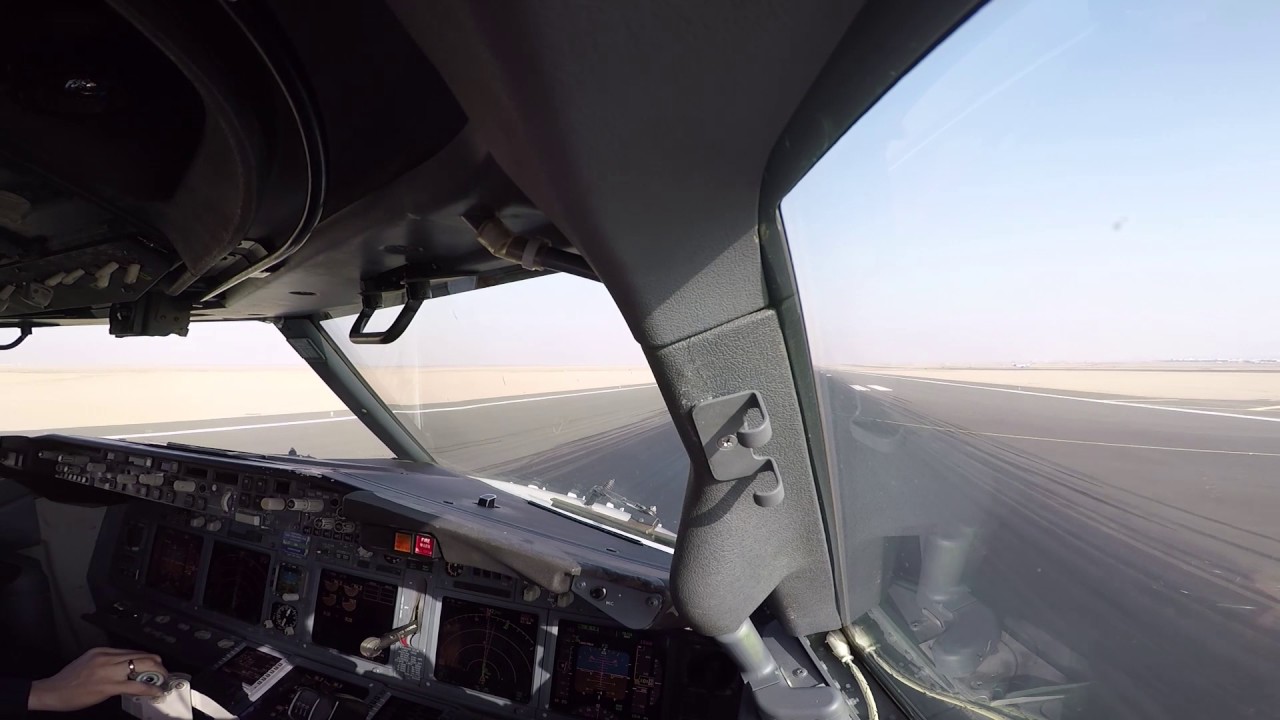 Посадка Боинга 737 вид из кабины