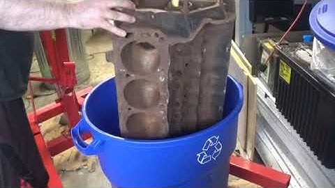 DIY Engine Block Hot Tank Cleaner and Electrolysis using Vinegar