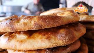 الخبز التركي الرائع على فرن الحطب التقليدي