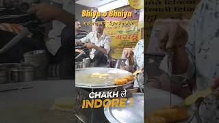 Indore ki famous Parathe Wali Gali ka taste finally try kar liya! 😋🥔Garam-garam parathe, desi