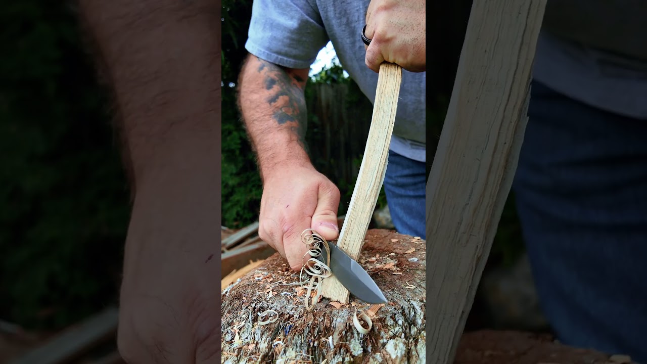 AL MAR SERE OPERATOR, getting some bushcraft work in. Tactical and practical!